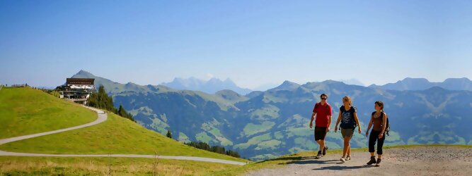 Trip Highlights Tirol - Region Kitzbühel auf die Reise - Wunschliste! Finde die besten Sehenswürdigkeiten der Region Kitzbühel, Erlebnisse und gemütlichen Unterkünfte der Hotels in der Tiroler Region Kitzbühel. Lust bei einem Last Minute Urlaub, die Region Kitzbühel zu erkunden? Buche günstige Unterkünfte in der Region Kitzbühel mit herrlichen Blick auf die Berge. Region Kitzbühel Urlaub Angebote ob Hotel mit Halbpension, Unterkunft mit Frühstück oder flexibel & spontan bleiben und eine große Auswahl an Ferienhäuser - Ferienwohnungen in der Region Kitzbühel für den perfekten Urlaub vergleichen & buchen. Die Highlights finden, Tagesausflüge - Erlebnisse planen, die sich hervorragend eigenen zum Geschichten erzählen. Einen unvergesslichen Familienurlaub in der Region Kitzbühel in einer Ferienwohnung verbringen und dabei die besten Urlaubsangebote aller Orte in der Region Kitzbühel erhalten. Beliebte Orte für eine Urlaubsbuchung in der Region Kitzbühel: Kitzbühel, Reith bei Kitzbühel, Aurach und Jochberg
